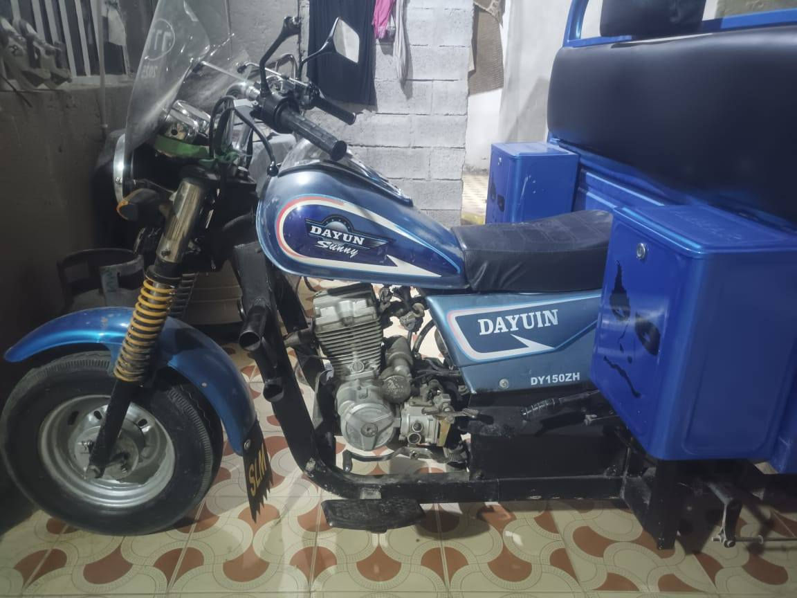 السلام عليكم ستوته للبيع موديل ٢٠٢٠ اوراق مكفوله مكينه جديده  مكانها واسط الزبيديه الاستفسار اتصال عل ***********
