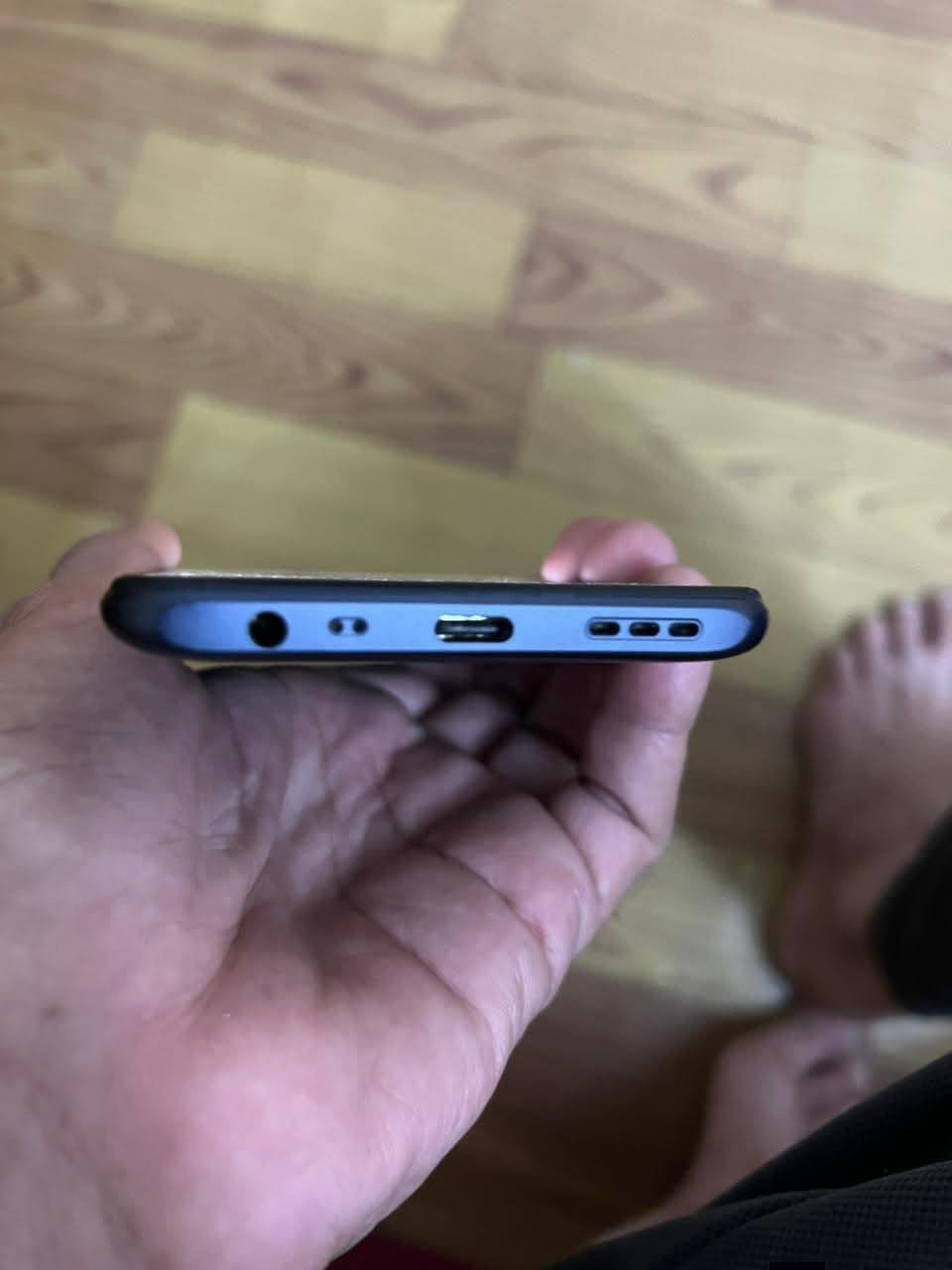 ريدمي 9 اخو الجديد نظافه 99٪ للبيع السعر 100 اي استفسار ***********
