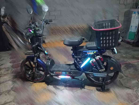 من الخاص دراجة شحن بـ 500 قفل 
العنوان: حي اريدو 
للاستفسار اتصال على الرقم ***********
