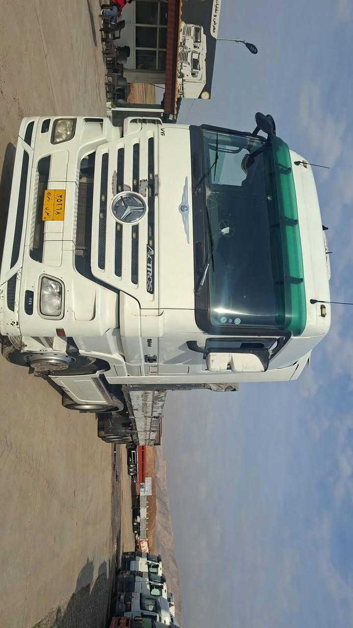 بسم الله الرحمن الرحيم 
النوع السياره . مارسدس اكتروز. تاك ويل دبل قماره تريله فلات جوانب متحريكه 3 محور دبل تاير 47 طن 
موديل . 2005. حجم محرك 18.44
مواصفات . تبريد . ريتادر  5 طقات . ثلاجه داخل . سبلت . كلاج . محور قصير 
عربانه د بل تاير . حجم 11 . . 47طن . بدون كسر بدون فطر 
كير محرك اكسن شاصي قماره . مكفول كفاله عامه شرط 
رقم دهوك . تحول مباشر 
السعر 345 معا مجال 
عنوان. معرض هوار طريق دهوك موصل جمبور عميريه 
***********
***********
