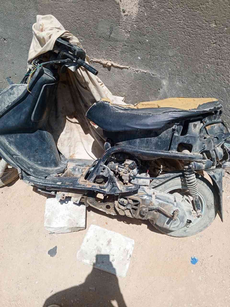 دراجتين فراشه طافيات فحل ونثيه كربلاء الحر الصغير شاف هندر كهربائيات كامله تايرات نضيفه كابريترات فول نظافه وعندي غراض اكسن وقبقات كور السعر خاص


**إذا كنت صاحب هذا الإعلان وتريد حذفه لأي سبب، رجاءا أرسل رسالة إلى الدعم الفني**