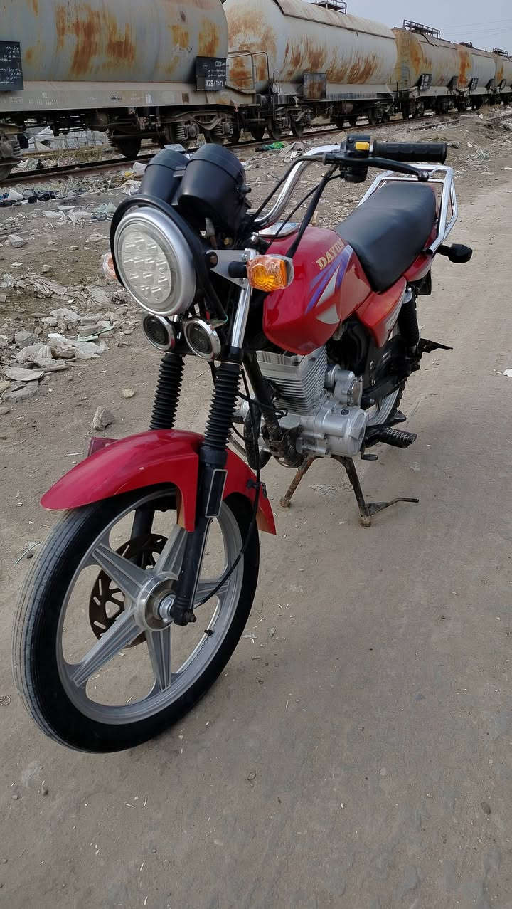 السلام عليكم اخواني الاعزاء 
للبيع ديوان عضم الموديل 2018 الدراجه نضيف وجديد كهربائيات كله شغله اوراق أصولي سعر 750 وبيه مجال مكاني بابل الحله الاستفسارات رقم الهاتف ***********
