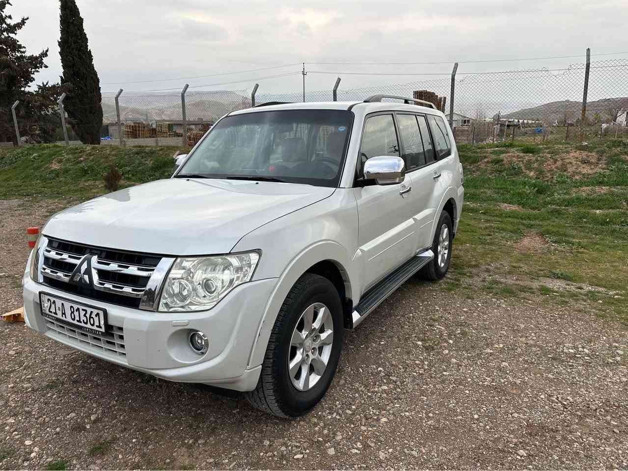 سلام عليكم مرخصة الادمن 
سعرها 150وبي مجال 
باجيرو 2013 للبيع او مراوسه حسب القناعه
رقم سليماينة سنويه لحد 2029
سياره جديده بمعنى الكلمه ماشيه 194
شرط التحويل والغرامه 
سياره من 13 ع ايد وحده شرط محرك وكير ممفتوح محرك 3500 المرغوب 
تبريد تدفئه 
تخم تايرات كوري جديده
دسكات امامي خلفي جديد 
بنزات جديده 
سياره سلايت جلد تحكمات ستيرن شاشه كامره 
ممتعوبه السياره بيها نص جاملغ صبغ 
مكانها خانقين 
*********** خناقين, ديالى
