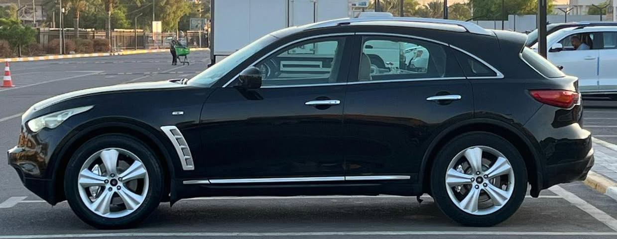 السلام عليكم  انفنتي ٢٠٠٩ fx35خليجي رقم اربيل الجديد شرط تحويل وكاله
مكفوله من الحادث وصبغ فقط تكحيل كارت بيها مكينه سته سلندر مكينه كير مكفول شرط الفحص 
صدر امامي خلفي جديد تبريد تدفئه شغاال وجاهز
المواصفات فول الفول
فتحه سلايت 
بصمه تشغيل بصمه ابواب وجنطه
تبريد تدفئه كشنات 
كشنات كهرباء خزن ميموري
ستيرن كهرباء 
شاشه وسطيه باسقف
حساس امامي خلفي
ويل كب حجم ٢٠ تخم تاير جديد 
داخل صاج 
شفتات كير بل ستيرن
وبعد بيها مواصفات 
مكاني بغداد حي الجهاد 
السعر١١٧ وبيها مجال 
رقمي ***********
***********
