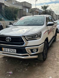 بيكب هايلوكس 2024 مكفوله من كلشي سياره بحاله الوكاله بعدها داخل الضمان...