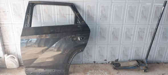 السلام عليكم باب توكسان امريكي خلف السايق للبيع مديل٢٣  ***********
