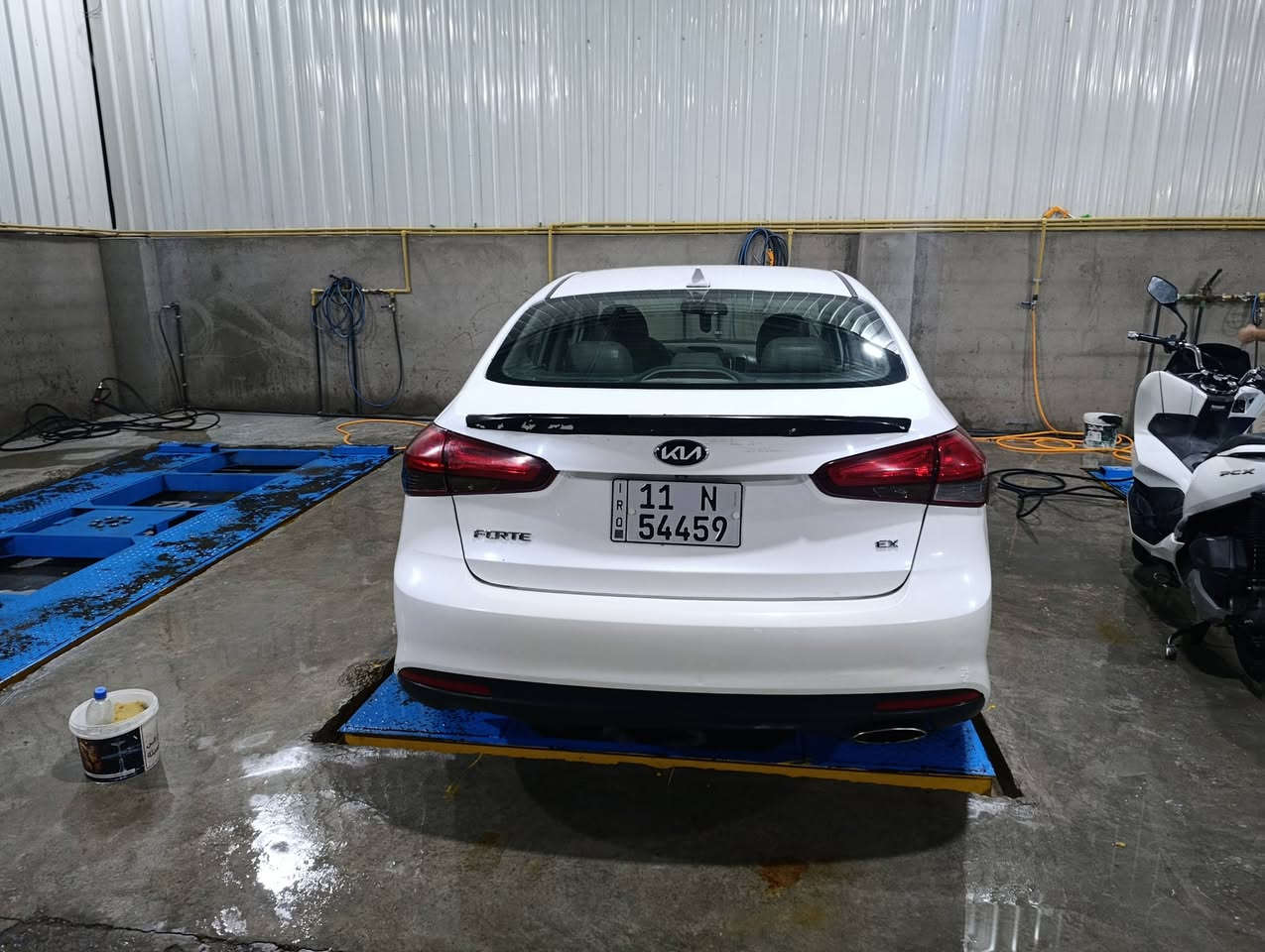 سلام عليكم فورتي موديل2018 فول مواصفات عدى الفتحهEX سياره حلوه بأسمي سياره فقط بيها مكانات بارد بدون حادث من امريكه بدون ضربه فقط دعاميه واكعه وربع التكمه كلير من امريكا سياره ليبل واحد بدون تبديل بدون ايرباك بدون دواخل لغود شواصي كفاله محرك ٢٠٠٠ بلعراق فقط بدايه القماره يعني الكصه مال القماره بيها شويه بارد فقط فقط  مكاني كريعات أو شعب رقم هاتف ***********س ١٢٠
