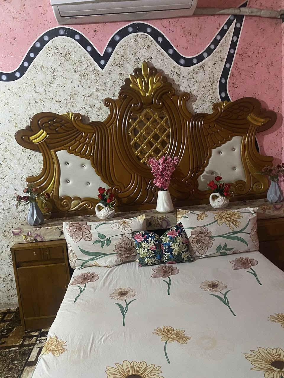 سلام عليكم لبيع  لمكان ديالى لخالص لسعر 450وبيه مجال هذه رقمي  ‭٠٧٨١ ٥٨٦ ٨٣٠٣‬
