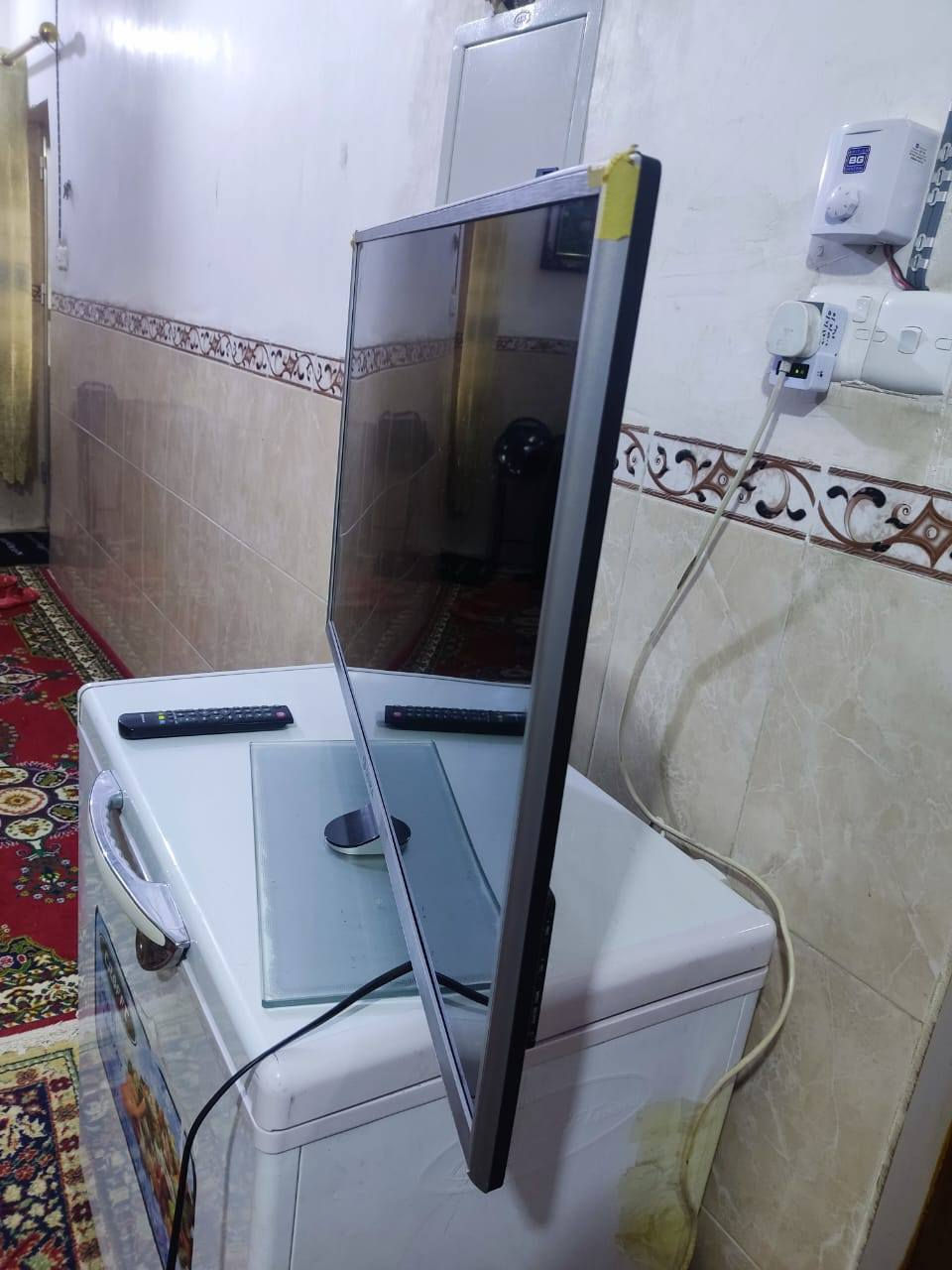 شاشه البيع
حجم شاشه 43 
السعر شاشه 100 الف


**إذا كنت صاحب هذا الإعلان وتريد حذفه لأي سبب، رجاءا أرسل رسالة إلى الدعم الفني**