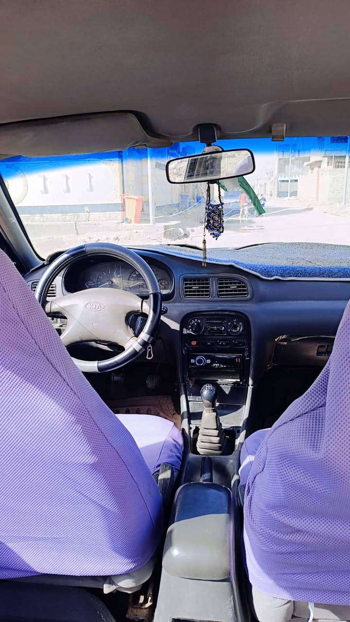 سياره كيه كرويدس جاهزه محرك گير حداديه كهربائيات جاهزه من كلشي مداور ثاني يوم وزرگه عن العين وسعره كلش قاليه ب 23ورقه ***********
