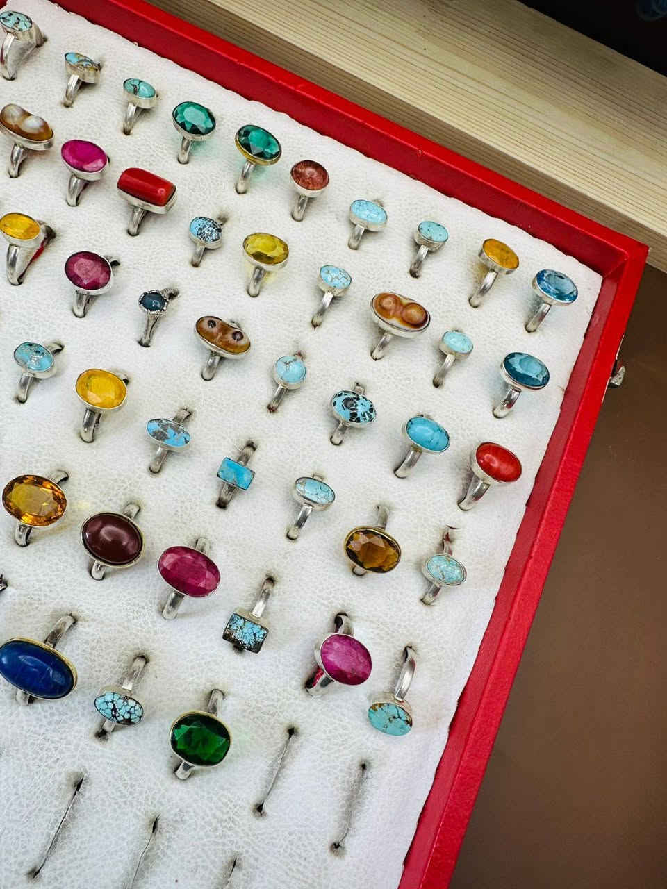 اخر قطع خواتم فضه 925 وزن الخاتم الواحد 1.70 غرام سعر القطعه 13 وتوصيل 5
لجميع المحافظات
للحجز والاستفسار مراسله الصفحة أو مراسله واتساب ***********
