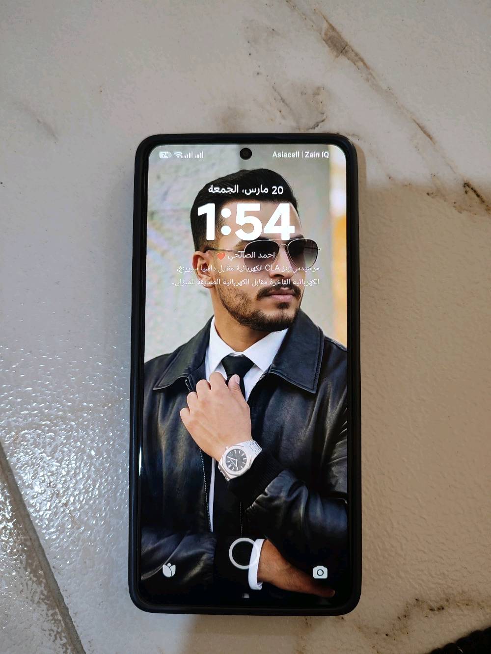 هاتف Poco بحالة ممتازة للبيع. استخدام خفيف مع واجهة نظيفة وخلفية بحماية ممتازة. الكاميرات تعمل بشكل رائع وتصميم أنيق مع أداء متميز. مناسب لكل احتياجاتك اليومية من اتصالات وإنترنت وتصوير.