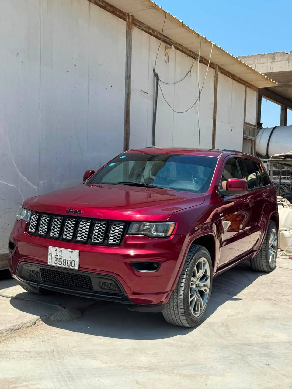 جيب موديل ٢٠١٧ ب اسمي سنوية جديدة 

 ماشية ١٢٠

محرك v6 ٣٦٠٠

فتحة كشنات جلد وتحكم كهرباء وتدفئة كشنات 

السيارة جديدة وجاهزة مابيها اي نقص

بيها ٥ قطع صبغ فقط بدون ايربالك

السعر ١٧٥ 
***********
