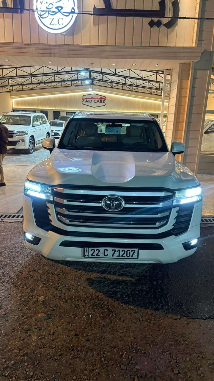 بسعرر مناااسب 🔥

السلام عليكم 
لاندكروز 2022 
ساز اصلية 
جديدة كلش السيارة 
شاشات
 انضمة قيادة 
ماوس 
سايد بريد دكمة 
فتحة سقف 
كراسي كهرباء 
صندوك خلفي كهرباء 
ماشية 70 الف 

السعر 59 الف دولار وبيها مجال بسيط 

*********** 
معارض النهضة/ الفرع الثاني/ معرض زيد لتجارة السيارات
