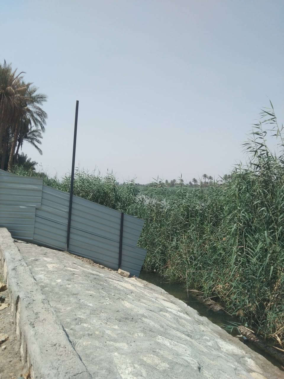 للبيع .. للبيع ..
نصف دونم على شط الكوفة طابو ملك زراعي على طابو الكوفة بالاصل سندها عثماني الاسود وجه عالشط ووجه عالتبليط مسيجة بالكامل والشط مشتغليه حجر ومتوفر كامل الخدمات ماء وكهرباء ومدارس ومركز صحي وخط كيات وجيرانها ذهب وشخصيات ومجاوره شاليهات عائلية مقابل مشروع ماء الكوفة الجديد تبليط جديد بالباب تبعد عن جسر الامام علي عليه السلام تقريب ٣ كيلوات قرب كلية الزراعة والارض ملك وليس عقد يعني ضمان ١٠٠٪  .
للاستفسار الاتصال على الرقم واتس او خاص وبخدمتكم  .
***********
