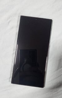 بسم الله الرحمن الرحيم جهاز s23 ultra  مع شاحنة 60 واط الاصلية من سامس...