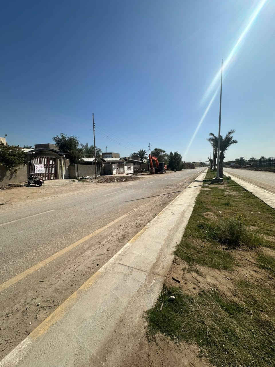 #اعلان 🔴#دار_للبيع_قرب_مستشفى_النيل 

المساحة ( ٣٥٠ م) 
♦️ إستقبال 
♦️مطبخ عدد ٢ 
♦️هول 
♦️غرف نوم عدد ٣ 
♦️مجمع صحيات عدد ٢ 
♦️منور 
♦️حديقة كبيرة 
🔵 تاريخ البناء 2024 

الدار للبيع مع الأثاث . 
كاونتر حديث 
سبالت وتخم 
للاستفسار ((*********** ))

العنوان - بابل - النيل - قرب مستشفى النيل وملعب نادي النيل الرياضي
