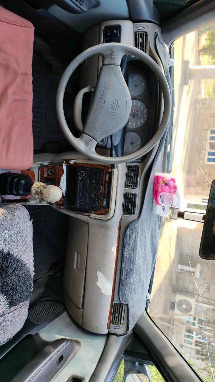 السلام عليكم سني نيسان للبيع سيارة بلاديه موديل 94  ياباني سيارة جاهزه من كلشي العنوان بغداد التاجي تحويل ثاني يوم ***********بي واتساب
