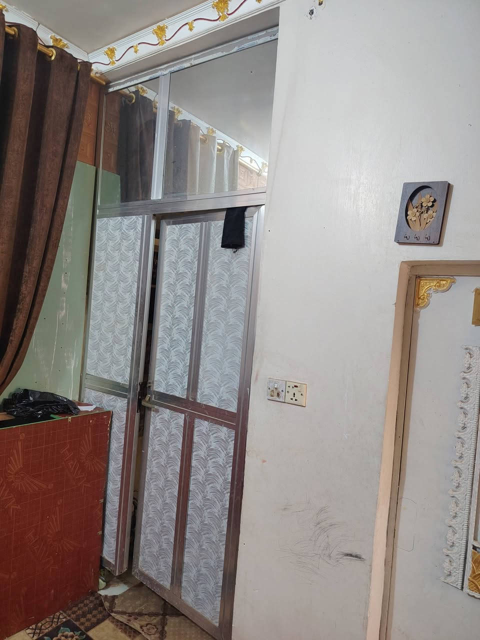 للبيع المساحه 75
العنوان حي الوحده قرب جامع الإمام الرضا ع
***********
