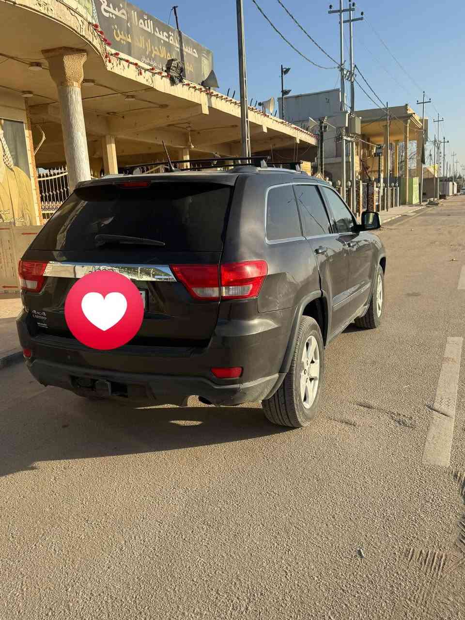 مرخصه الادمن
***********
جيب لاريدو  2013
كصة جنطه 
سياره مكفوله مكينه وكير
متومة انكليزي شمالي رقم وسنويه
مكانها النجف
السعر 75
مكفوله عشائر وانتربول وسرقه
