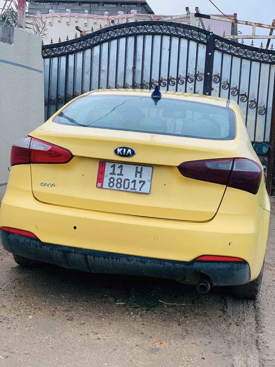 فورتي 2015 محرك 1800 دوش سيارة جاهزة للأخير ماناقصها اي شي شغل واطلع ،ضررها موضح بالصور السعر 110 وبيها مجال (*********** واتساب فقط)
