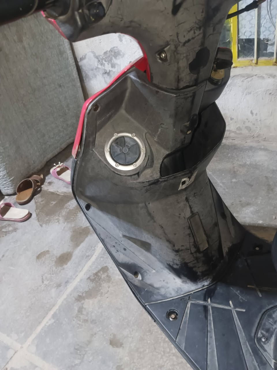 السلام عليكم ماكس ثعلب كابريتر دراجه كامله وبلاديه وجديدة اي نقص مابيها ماببه مكاني  بغداد الشعله الشراي يجي خاص واهذه رقمي ***********
