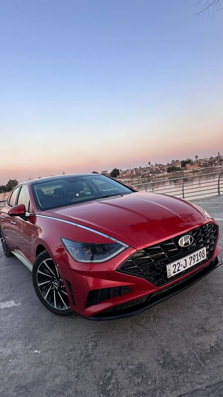 SONATA 2021 LIMITED
السعر : 165 ورقه وبيها مجال بسيط

اللون : أحمر 🔴

ماشيه 63 الف ميل  

صور الحادث موجودة بالمنشور 

المواصفات :
   
‎✅ محرك 1600 تيربو جارج  
‎✅ قمارة السيارة بانوراما  
‎✅ حساسات امامي وخلفي اصل  
‎✅ حساسات الاجتياز الجانبية  
‎✅ حساسات الانحراف عن المسار  
‎✅  نظام الكاميرات الاربعة برؤية 360 درجة  
‎✅ امكانية تحريك المركبة بالريموت  
‎✅ رادار امامي تفاعلي للتنبيه والبريك الذاتي  
‎✅ اشارات بالمرايا الجانبية  
‎✅ لايت زينون اصل عالي وواطئ مع حاجب LED 
‎✅ بصمة باب وبصمة تشغيل وتشغيل عن بعد 
‎✅ ويل كب لمتد حجم 19 مع طقم تاير بحالة ممتازة  
‎✅ غرفة السيارة جلد اسود اصل  
‎✅ تحكم كهربائي متكامل لمقاعد المقدمة  
‎✅ المقاعد الامامية تدفئة وتبريد مقعد 
‎✅ تحكم ستيرن جهتين متكامل الايعازات مع الرادار 
‎✅ شفتات ستيرن للتحكم بالكير العادي 
‎✅ شاشة دشبول كبيرة متكاملة الايعازات  
‎✅ تبريد المركبة قطعتين امامي وخلفي  
‎✅ شاحن موبايل وايرلس مع منافذ USB,AUX 

مكان السيارة : بغداد / الكاظمية 
للاستفسار : *********** أو ***********
