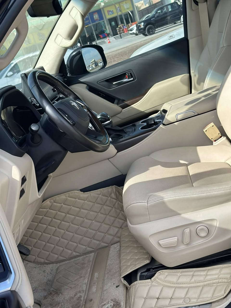 لاندكروز موديل 2022 رقم شمالي ماشيه 60 مكفوله كفاله عامه فول مواصفات المكان واسط قضاء الصويره الستفسار على الرقم ***********
