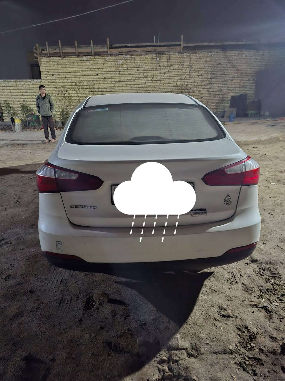 سيراتوو خليجي موديل ٢٠١٤.
مداور ثاني يوم بأسمي بيه باب مبدل.  
 السياره جاهزه من كلشي.    ما بيه نقص برغي شرط. 
***********   السعر. ١٠٨. وبيه مجال
