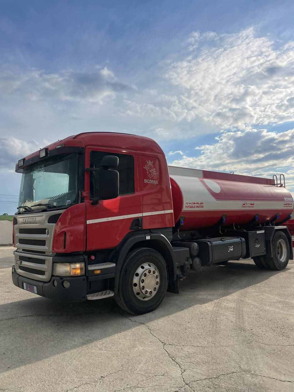 السلام عليكم
اسكانيا موديل ٢٠٠٤ 
سعر (٢٢٥)$ ورقة مجال قليل 
محرك انجيكشن
كير ٣*٣ عادي 
شانصي بلاد ✅
ملاحظة: سيارة رقم اربيل باسم شركة↔️
مكان اربيل 
***********
***********
