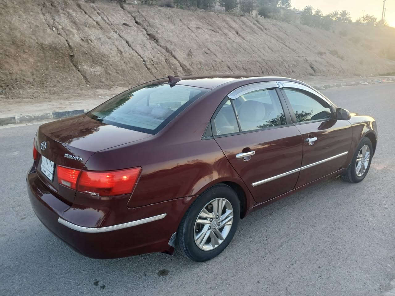 السلام عليكم سوناتا موديل 2009 خليجي محرك 2400 دوش .السياره بيهه 5 قطع بدون دواخل أثر شخوط مكفوله من محرك وكير وتراي وصدر وتبريد رقم انبار سعرهه 98 مكاني الرمادي الخالديه 
***********
***********
