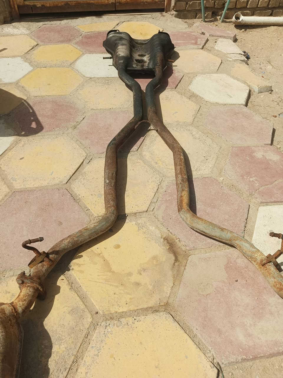 كزوز  هو والوسطيات والدكشن كامل مال 17 gt  فقط
 انباعن الحجريات
ادمن وافق بلا زحمه عليك
***********
