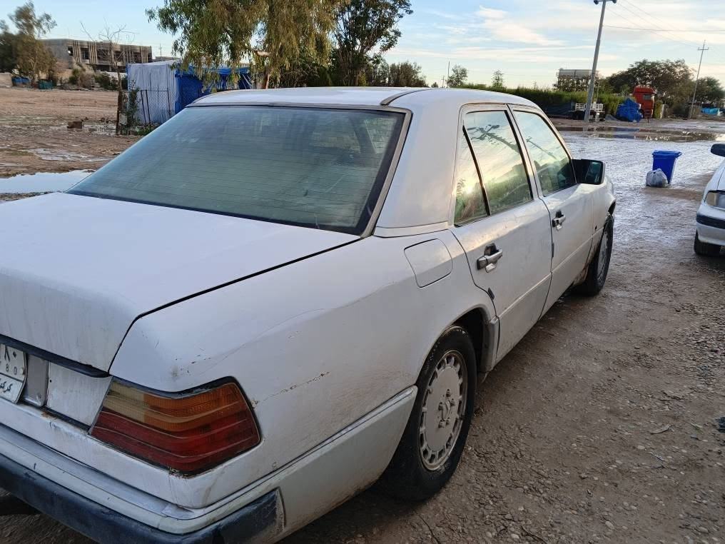 سلاو ي خو ا له هه مو لا يك مارسدس مو ديل ١٩٩٠ليدراوي نيه كاره باي هه مو گياني ايش ده كات قفل مه ركه ز ي ته بريد 🥶ساردو 🥵گه رم ره قه م كه ركو ك به شه رتي ته حو يل بيتاقه ي بانزيني هه يه جو ارتايه ي تازه گيرومه كينه ي به ته ي ٣هه زار ديلكو به شه رتي گيرو مه كينه تازه گاعيم بو كردوو ه سعري ٤٠گلاو مه عامله اگه رمو شته ريت له خز مه تام *********** كالار, السليمانية
