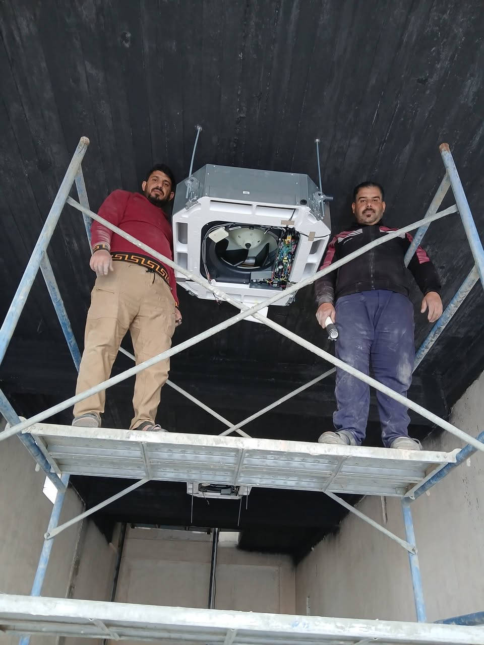 تنصيب سبالت توسوت كاسيت ثلاث طن انفيرتر
اخوكم ابو شمس***********
