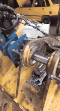 جراخة تراجي كيلة شفل مع عمل بوش لها
بغداد جسر ديالى الجديد
علي التورنجي
***********
***********
