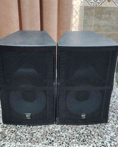 زوج سماعات RCF صب
كوبي امتياز 
مستخدم قليل كلش
سعر 500 الف مع التوصيل كافة محافضات العراق 
***********
