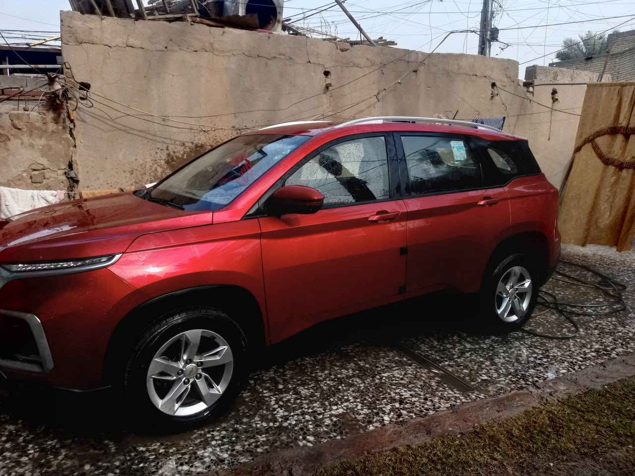 للبيع شيفروليه كابتيفيا موديل 21 الكشر كفالة عامة عدة شخوط اثنين بسيطات موضحات بالصور محرك ظمان بيه بيها بس مشكلة كهربائية بالكير السيارة تشتغل وتمشي بس اكو طبة بالكير سعر السيارة 80 وبيها مجال بسيط للاستفسار *********** مكان السيارة بغداد الكمالية
