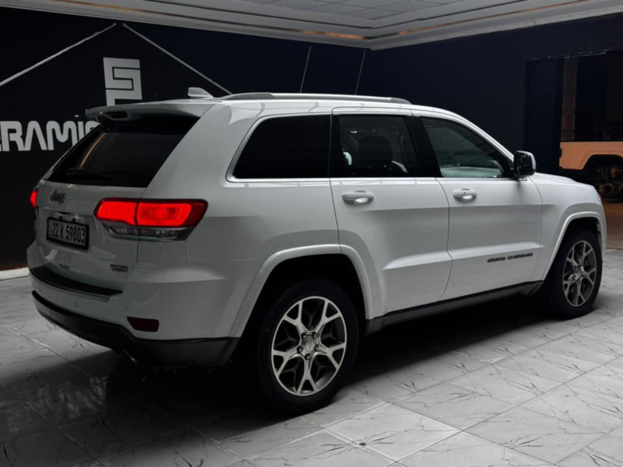 السلام عليكم
جيب موديل 2018
فوووول 
بنوراما
حساسات
اشاير بلمري ورادار
تحكم ستيرن 
لون ابيض 
رقم اربيل
بيه البنيد اصبع بارد وجاملغ الوره صبغ اصبع والجاملغ الكدام 
جهه الصدر صبغ شبر 
والباقي كفاله
مكان كربلاء 
السعر 260
الاتصال على هذا الرقم
***********
***********
