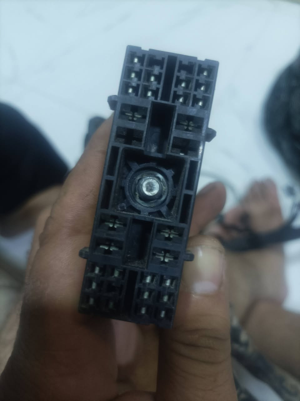 ضفيرة وعقل افيو مسكر خليجي اوتوماتيك للبيع مكانهن حله للاتصال ***********
