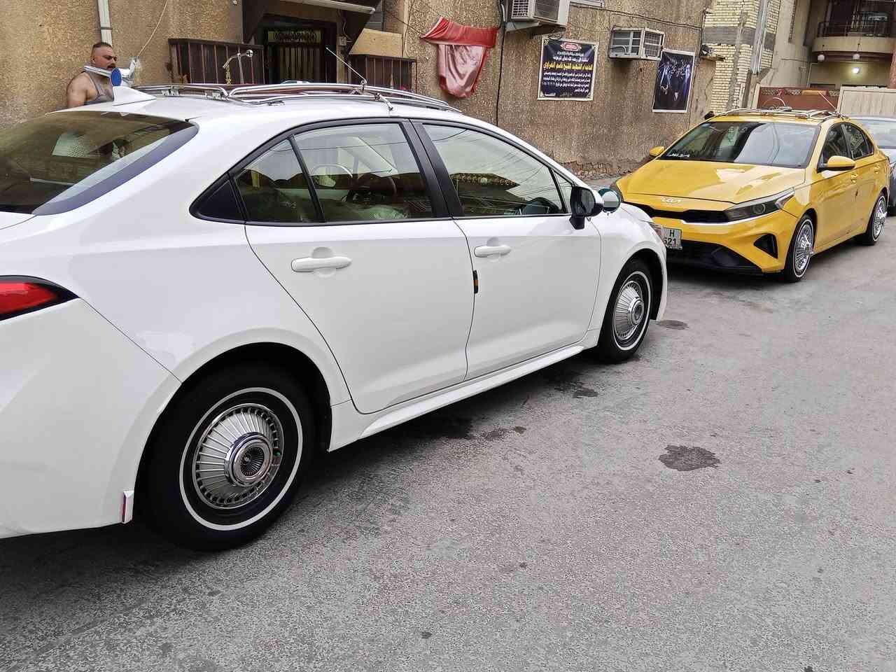 السلام عليكم شباب تحويره 14 مال كورله ركسن عالي للبيع العنواند بغداد جديده رقم تلفون ***********
