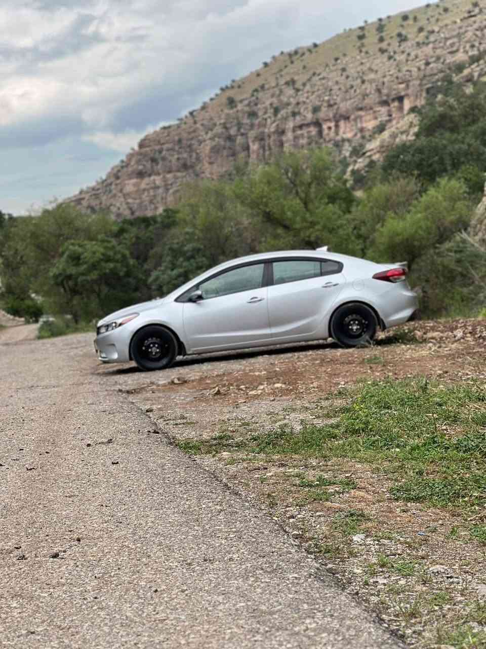 كيا فورتي 2018 
حادث قطعتين 
السيارة حلوة ومرتبه وجاهزة من كل النواحي
 صدر جديد 
تخم تاير جديد
لايت زنون 
السيارة سعرها ١٢٣ ورقة وبيها مجال بسيط بغداد, العراق


**إذا كنت صاحب هذا الإعلان وتريد حذفه لأي سبب، رجاءا أرسل رسالة إلى الدعم الفني**