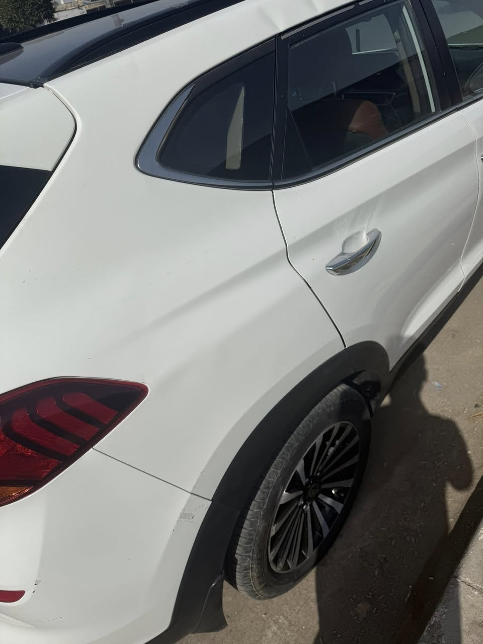 سلام عليكم توسان موديل 2019
خليجي فول 
بنرامه 
بصمة 
كشنات كهربا
خمس عدسات
رقم بغداد دولي
بيه صفحه صبغ 
محرك كير خير من الله
مكان بغداد حي ور
***********
135
