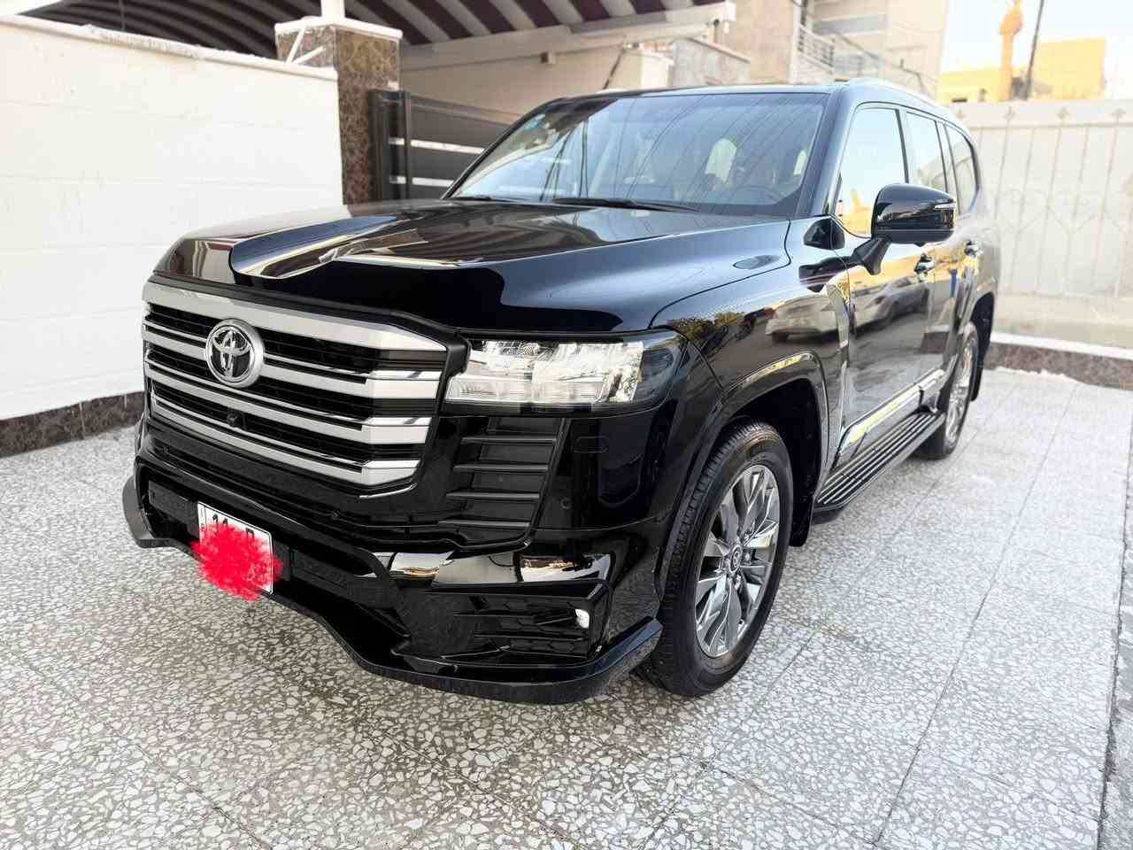 السلام عليكم
البيع لاندكروز بريم اصلي زيرو 
موديلها ٢٠٢٤ 

سياره اصل بريم بدون برده جديده لوك السياره  

ومغلفه PPF اصلي ضمان 10 سنوات 

مواصفات جي اكس ار لمتدد LlMlTED 

خمس كامرات محيطيه شاحن لاسلكي تبريد مقاعد تطبيق شاشات 3 جديده مغلفه داخل وخارج وغرضه كله وياه 
بسمي شخصياً رقمه بغداد ومكاني بغداد

***********

 بيع مستعجل عليه
