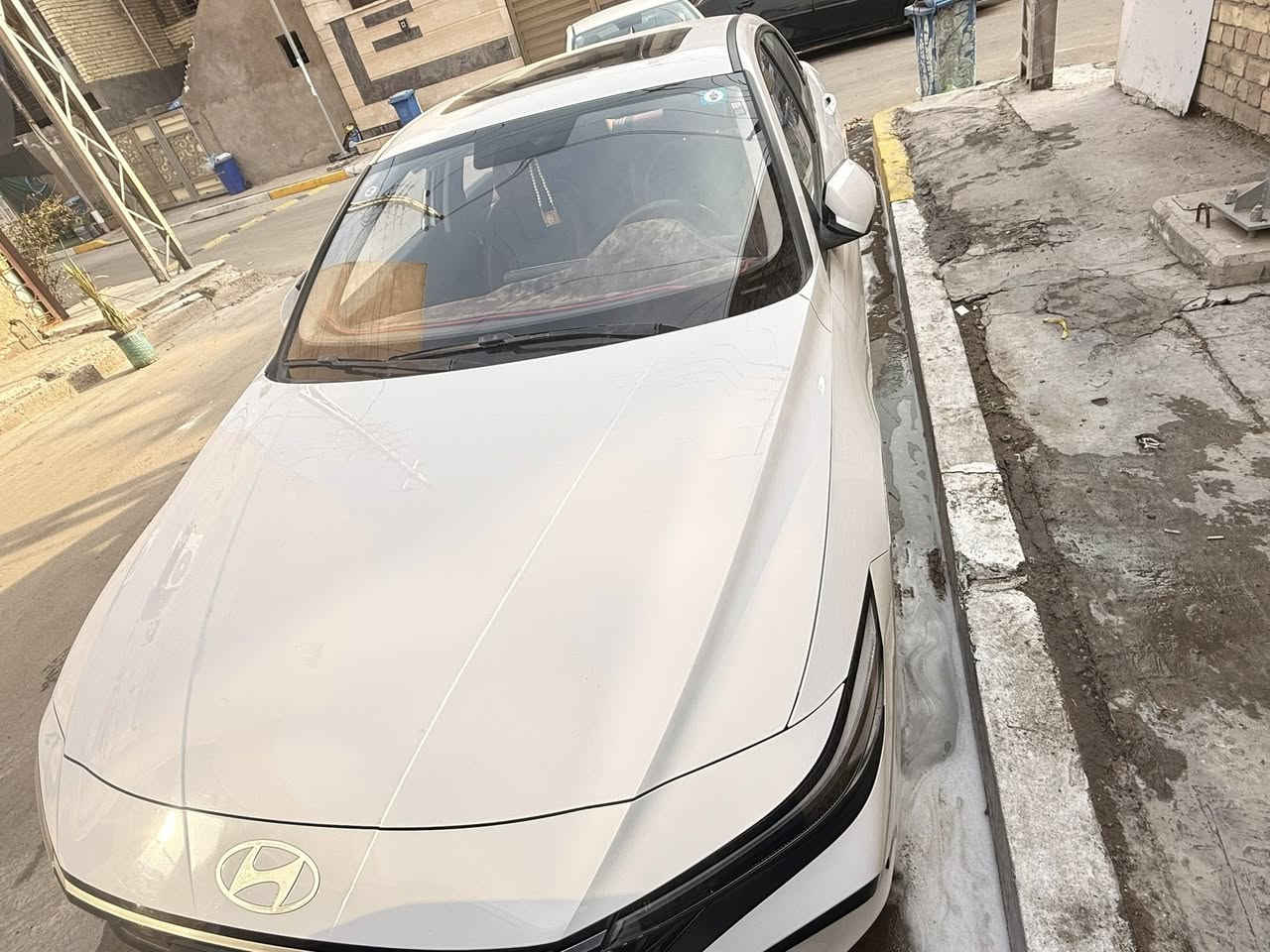 النترا 2024 تجميع صيني  
رقم بغداد 
ماشية37 الف على ايدي 
بصمه ابواب +بصمه تشغيل 
ويل كب 17
اشاير مري
لايت لد 
حساس امامي خلفي
شاشه نفكيشن 
كامره
مري شفط
لايت 3عدسات زنون
كشنات جلد
هند بريك بصمه
كير دجتل طياره
تبريد خلفي 
تحكم ستيرن جهتين /كروز سرعه 
ماطور لايت/كيلو متر دجتل
كير 8 سرعات 
(( دواخل لونين احمر مميز مو اسود ))

يعني ما نقصها شي ابد دينار ما تذب عليها 

مواصفاتها معروفه بيها ملاحضات بسيطة جداً  فحص المندلاوي موضح بصوره 
السياره فول مواصفات 
مكينه 1500دبل نوزل 
السعر 142$بيها مجال 
بسيط للشراي حق الجية
 
بغداد / البلديات
للتواصل  
***********
