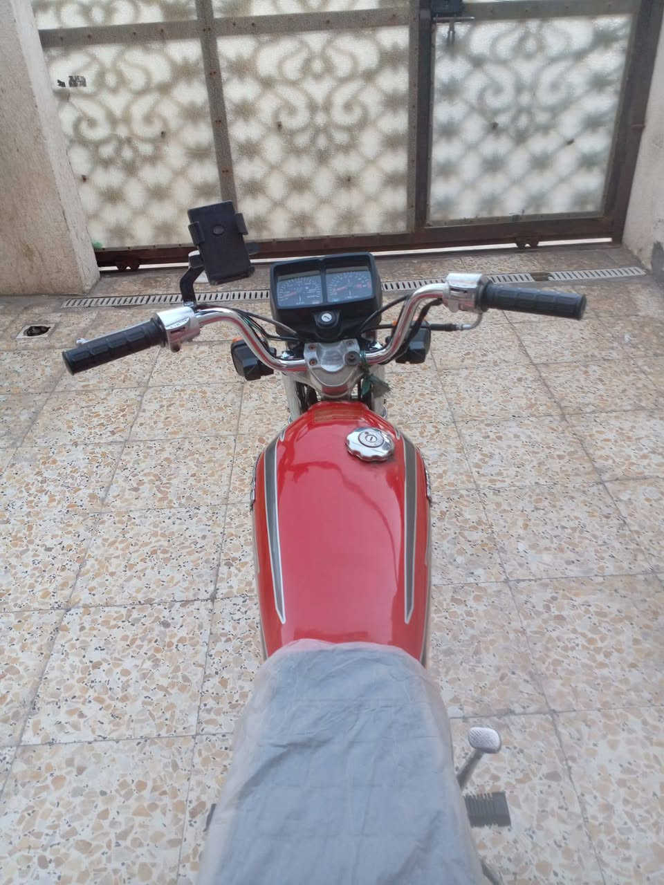 سلام عليكم دراجه ايراني اوراق اصولي ماشين معاملتهه دراجه نضيفه بس محركهه شوي تعبان محرك برفاز اوراقهه كامله اصوليات مكاني بصره حيانيه سعر 850وبيهه مجال قليل مستعجل ع بيعتهه شراي طب واتس اب ***********
