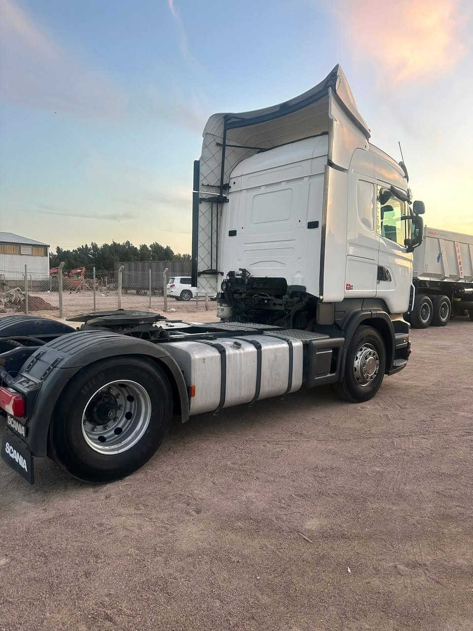 سلام عليكم البيع سكانيه 2009رقم اربيل ستويه متهيه سياره خير من الله البيع بس راس رقن الهاتف ***********
