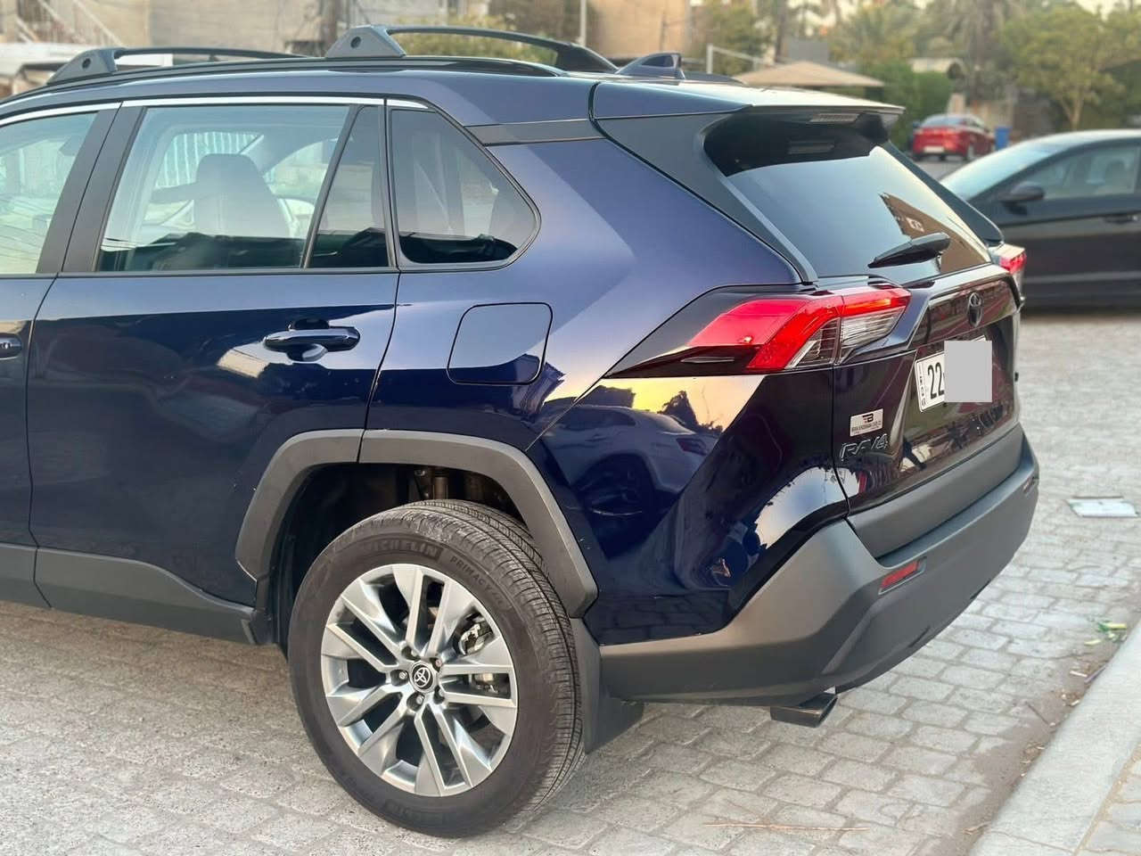 راف فور ٢٠٢٣ رقم اربيل 

فحص هزة و مرور جديد

مواصفات XLE premium بانزين

بصمة / سلايد / مقاعد جلد / تدفئة كشنات / خزن مقاعد / صندوق كهرباء / شاشة كبيرة / كاميرا خلفية / رادارات امامية و خلفية و جانبية / نقطة عمياء / ثلاث نظام قيادة /  …. الخ 

ماشية ١٤ الف فقط 

مكفولة من الصبغ 

حادثها بحافة الباب الخلفية  ( بچم كبس ) 

( تصليح بارد فقط ) 

مكفولة من الصبغ و التبديل ( بلادية ) 
 

صور الحادث مرفقة مع الصور 👇👇👇👇

شرط التحويل او وكالة حسب الاتفاق 

موجودة في بغداد / حي الجامعة 

 

للأستفسار الاتصال 

***********
