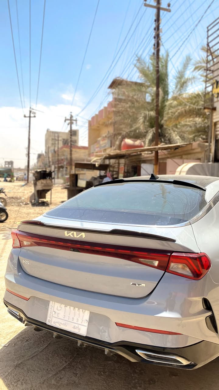 للبيع كيا K5 GT Line موديل 2023 🔥  
تحويل مباشر رقم بغداد
وارد أمريكي 🇺🇸  
حادث قطعتين  
بنيد وباب امامي جانب ايمن

✅ أعلى فئة GT Line  
✅ شاشة كبيرة + كامرات + حساسات  
✅ فتحة سقف بانوراما  
✅ مقاعد جلد كهربائية  
✅ تشغيل بصمة وستارت  
✅ رادار + أنظمة أمان  
✅ إضاءة LED وشكل رياضي فخم  

📍ممشى : 60 ألف مايل  
💰 السعر : 15,500 دولار  

السيارة جديده   
للمهتم التواصل خاص 📩
واتس اب واتصال
***********
