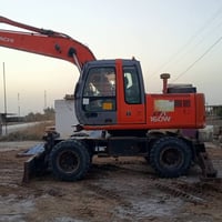 للبيع حفاره Zعادي موديل 2003حجم 160الاتصال على الرقم 07805030362