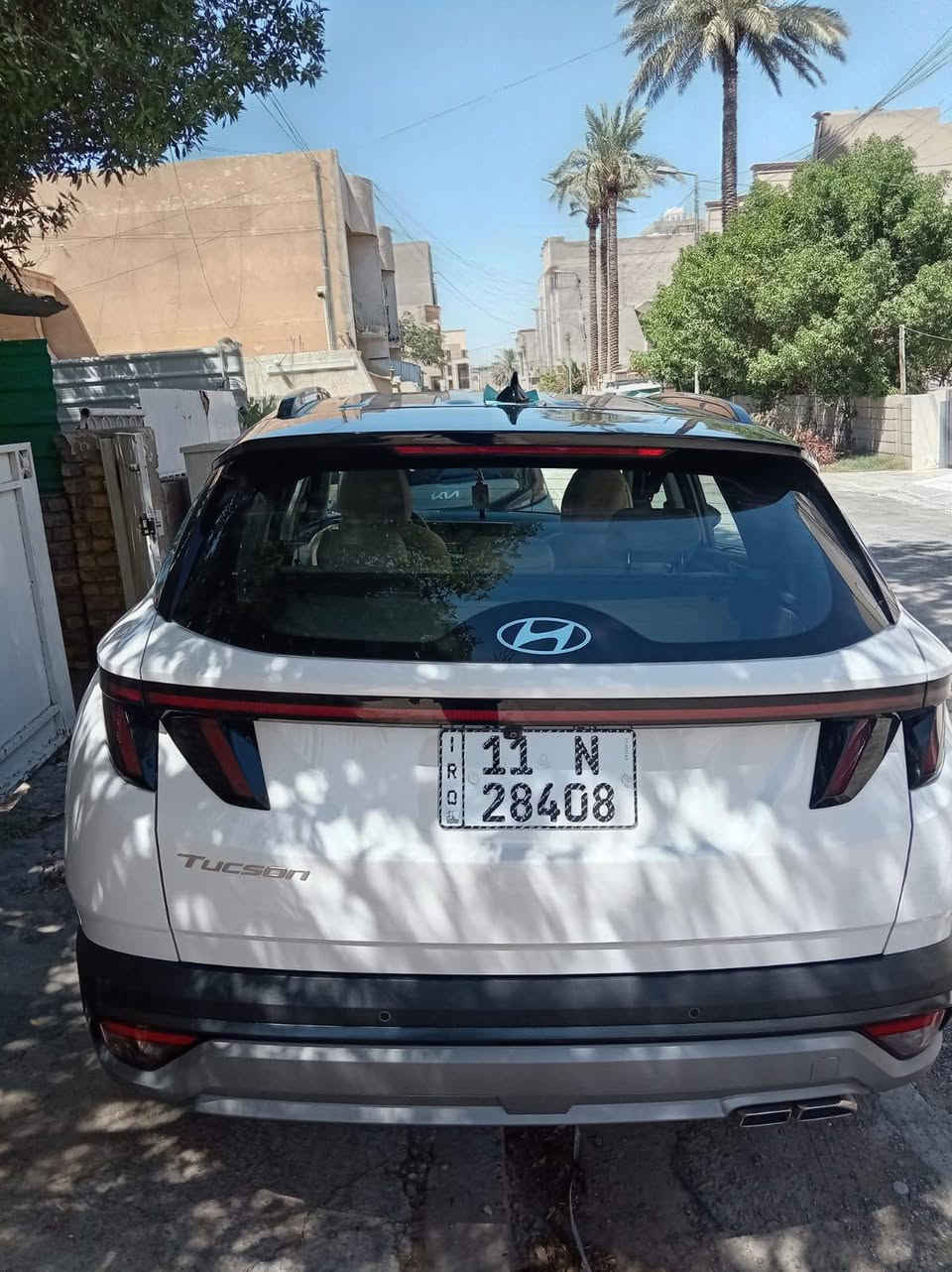 توسان 25توكلر ماشي 6الاف اللون ابيض بغداد السعر 235بيها مجال الهاتف ***********
